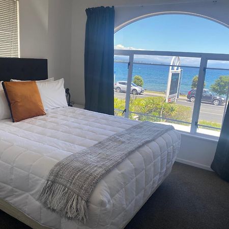 Lakeside Taupo Motel Ngoại thất bức ảnh