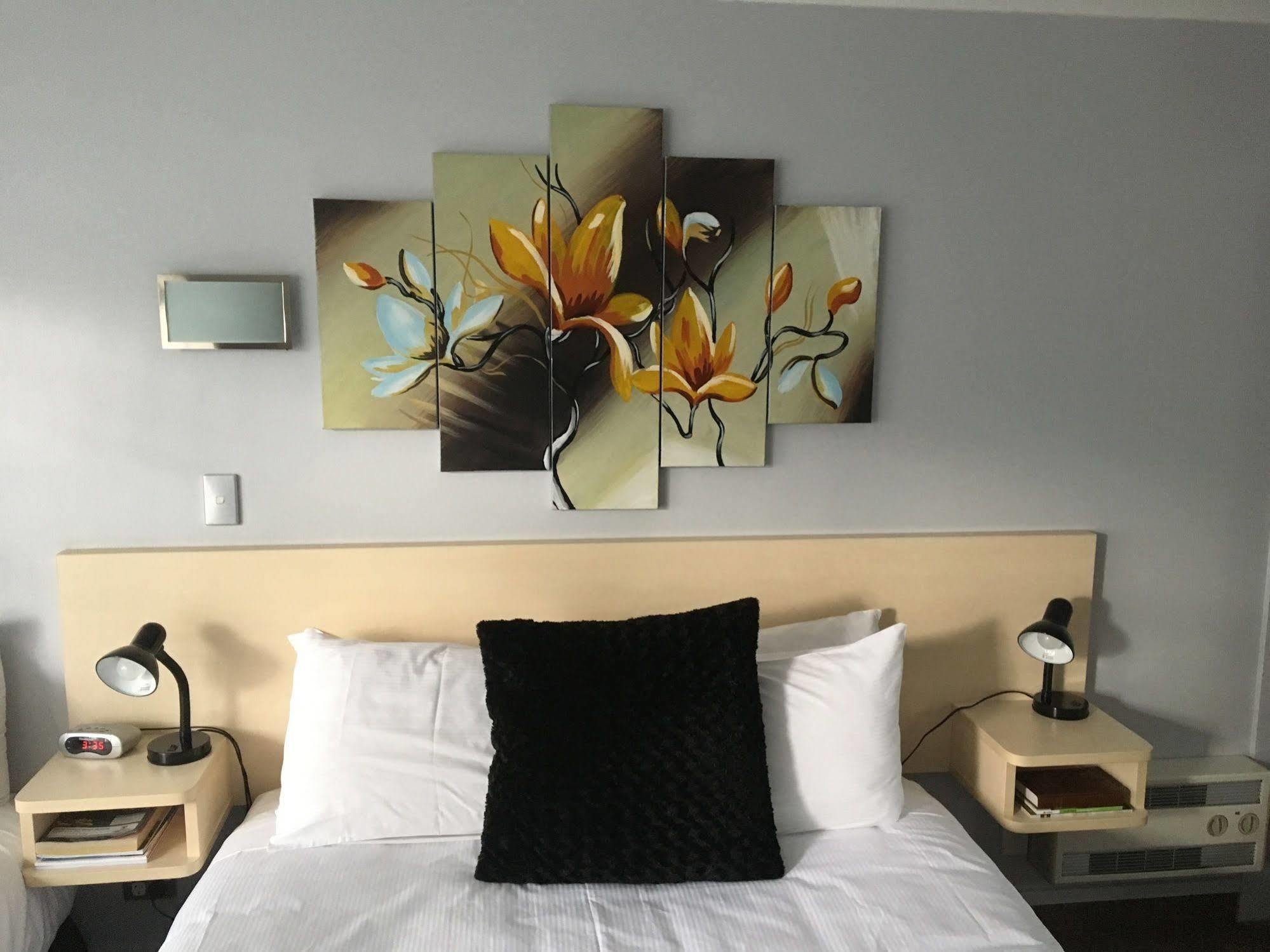 Lakeside Taupo Motel Ngoại thất bức ảnh