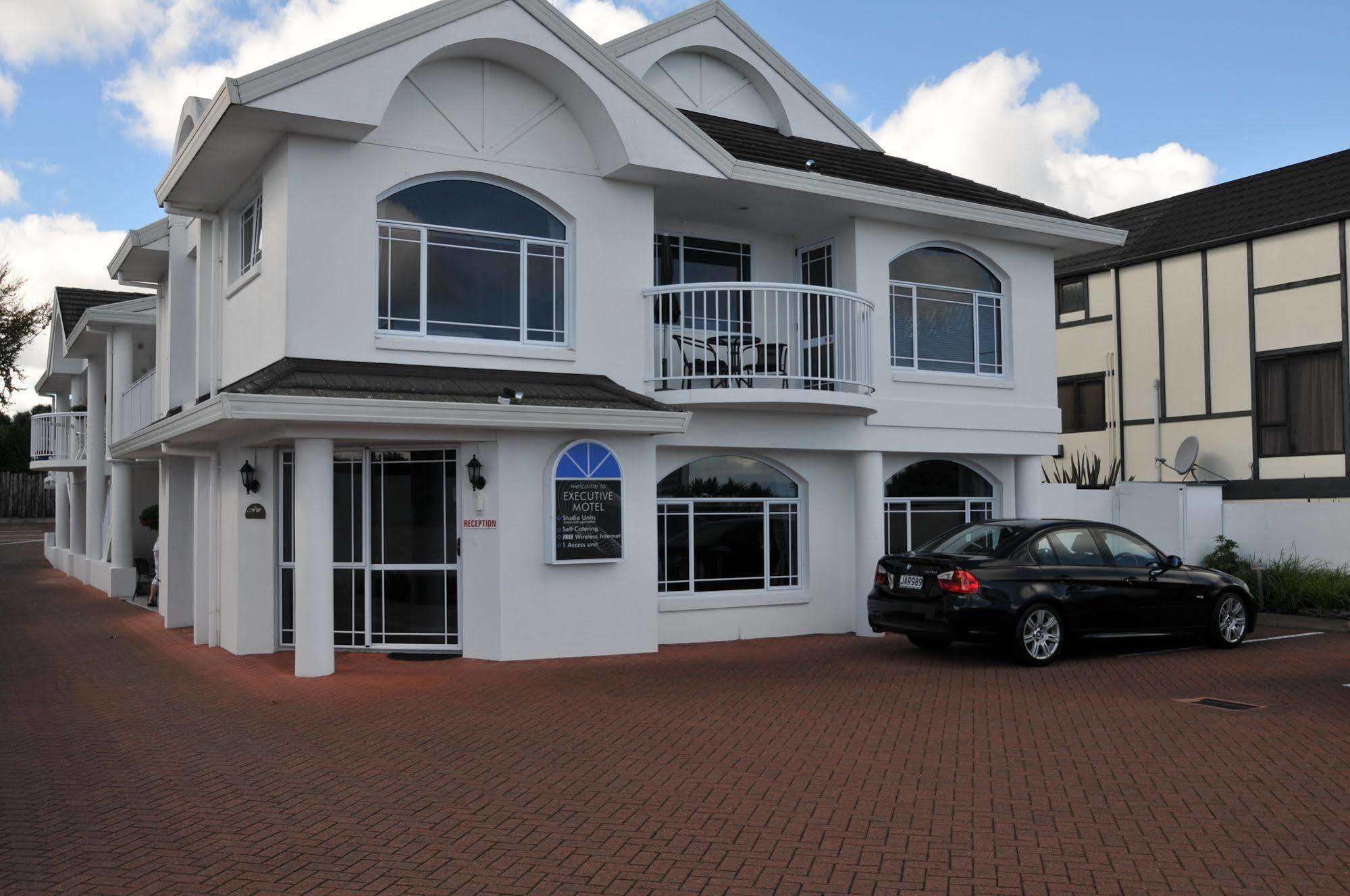 Lakeside Taupo Motel Ngoại thất bức ảnh
